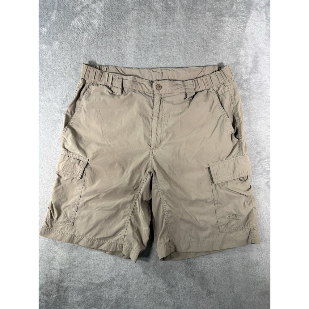 The North Face Shorts Mens Large Tan Cargo Nylon Hiking Outdoor